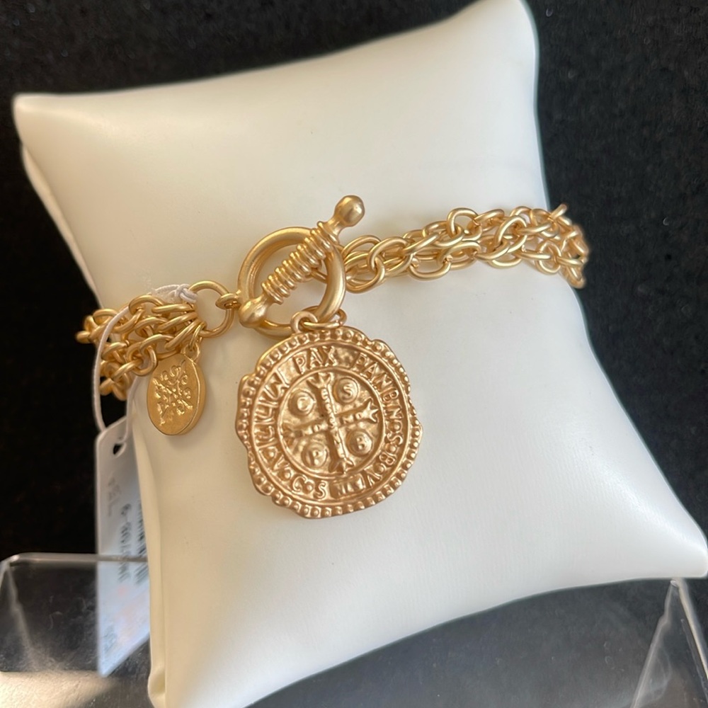 Gold link chain bracelet